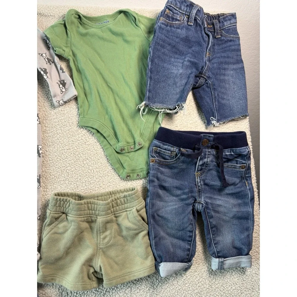 Baby Boys Clothing Lot 0-3M 3M 3-6M Old Navy Nike Jeans Bodysuits 13 Pc